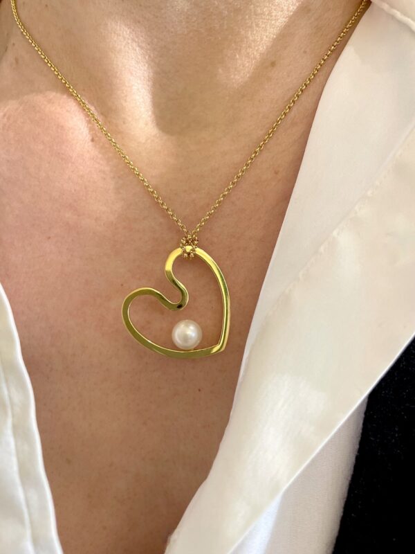 Necklace Heart In Love Pearl . 2 versions