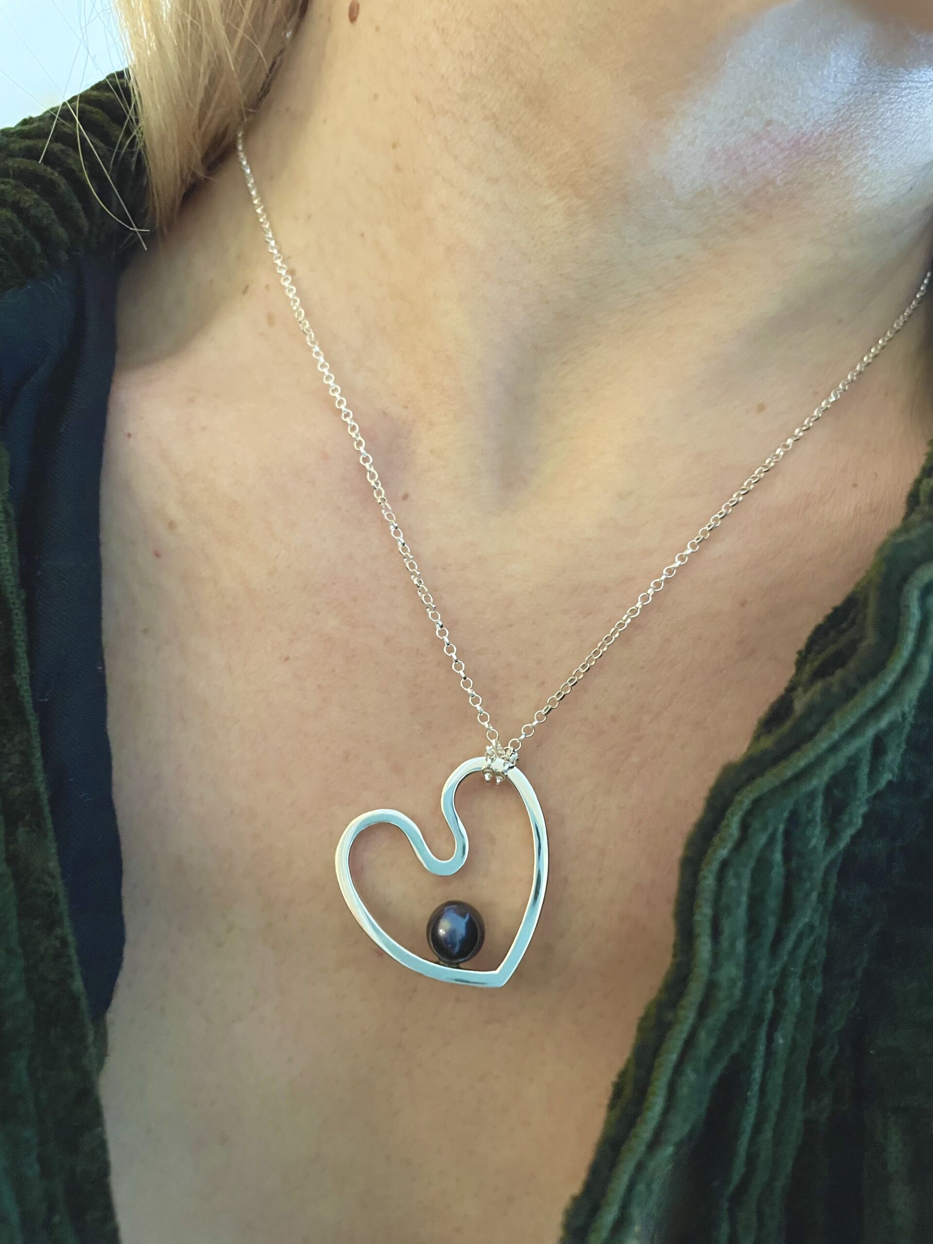 Necklace Heart In Love Pearl . 2 versions